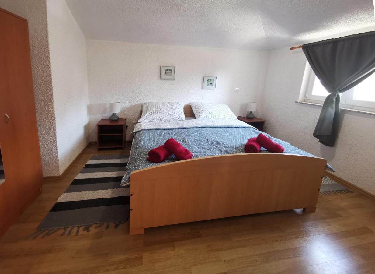 Apartman Luna Святой Ловреч Пазенатички Экстерьер фото